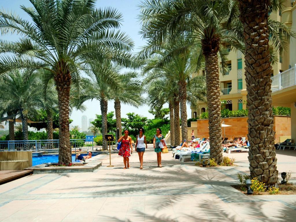 Апартаменти Palm Jumeirah Oceana Souther Tower Дубай Екстер'єр фото